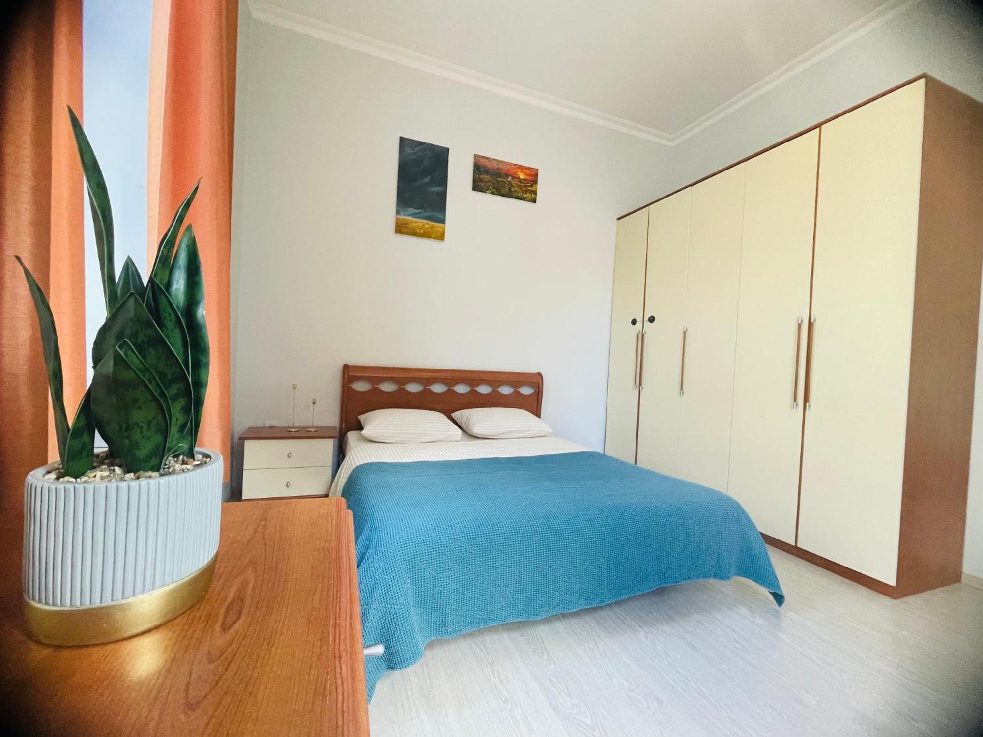 на дорошенка 1, краща локація,центр Apartment Lviv