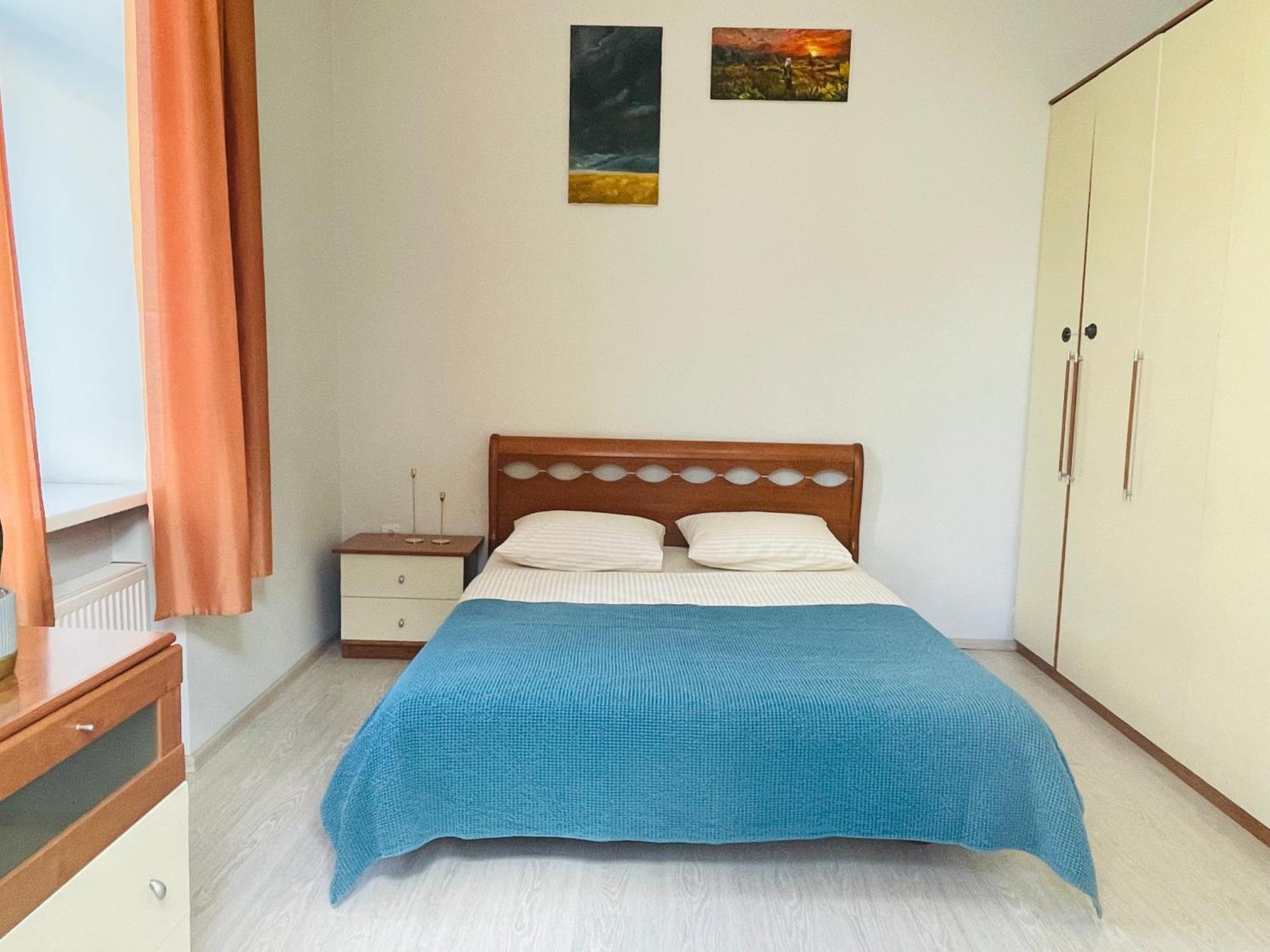Apartment на дорошенка 1, краща локація,центр *